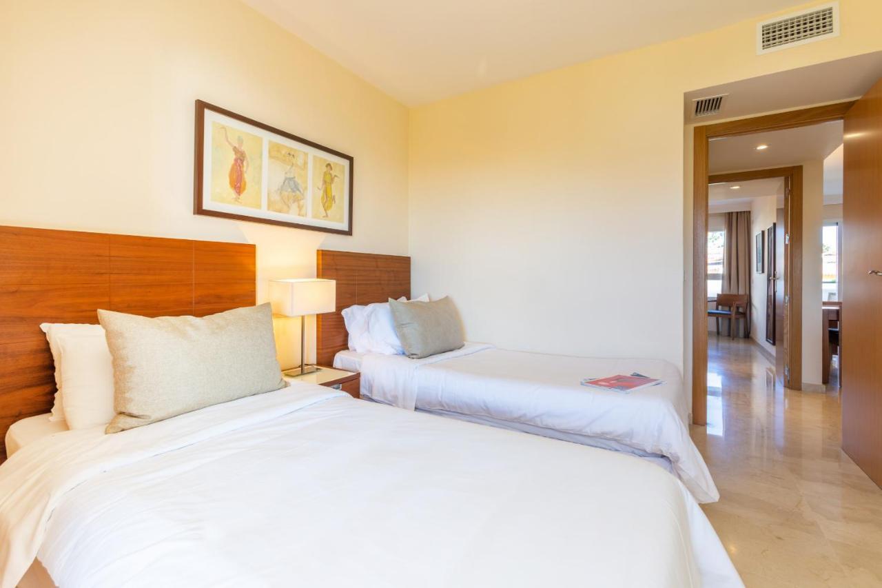 Playa & Beach Apartments Mijas Costa & Fuengirola By Alfresco Stays El Faro Екстериор снимка